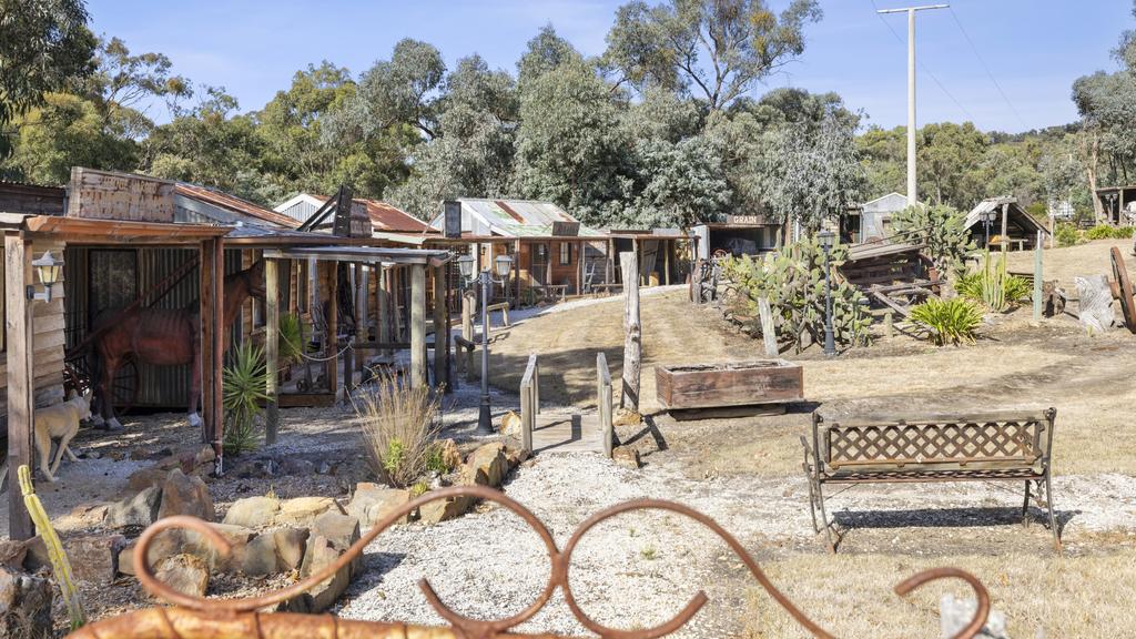 35 Mystic Drive, Yandoit - for herald sun real estate