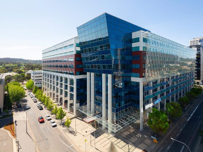 Billionaire Paul Lederer leads charge as private capital dominates property deals