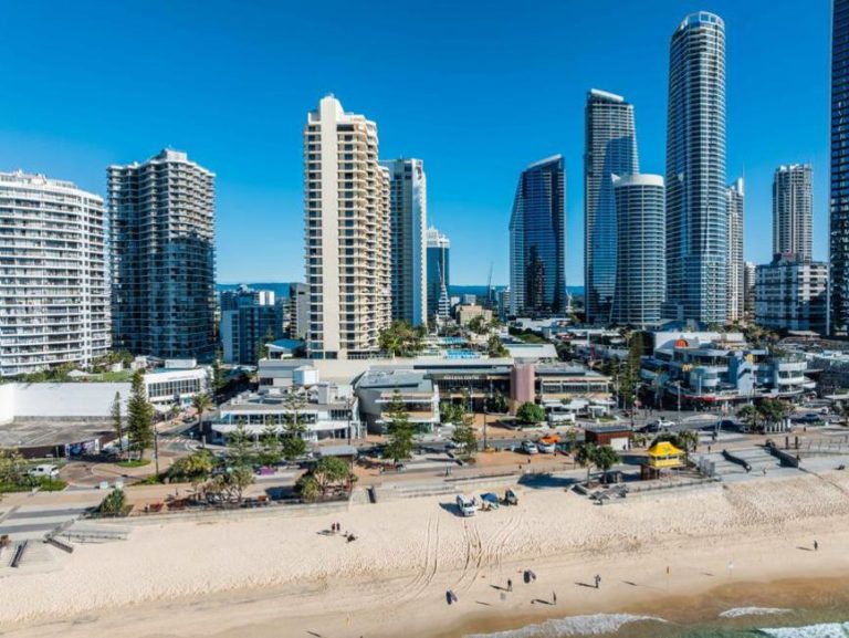 Taiwanese billionaires set to buy Surfers Paradise icons in $370m mega deal