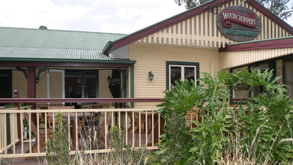 Photo taken the Woodchoppers Inn Restaurant at 66 Railway street Mudgeeraba. photos of alfresco and dining area.