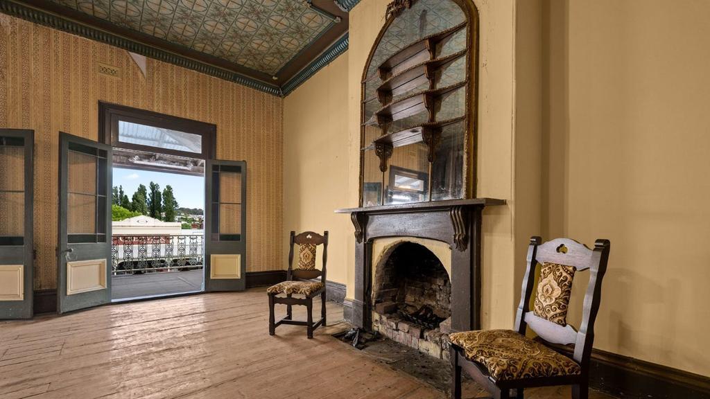 Former Star Hotel, 59 Ford St, Beechworth - for herald sun real estate