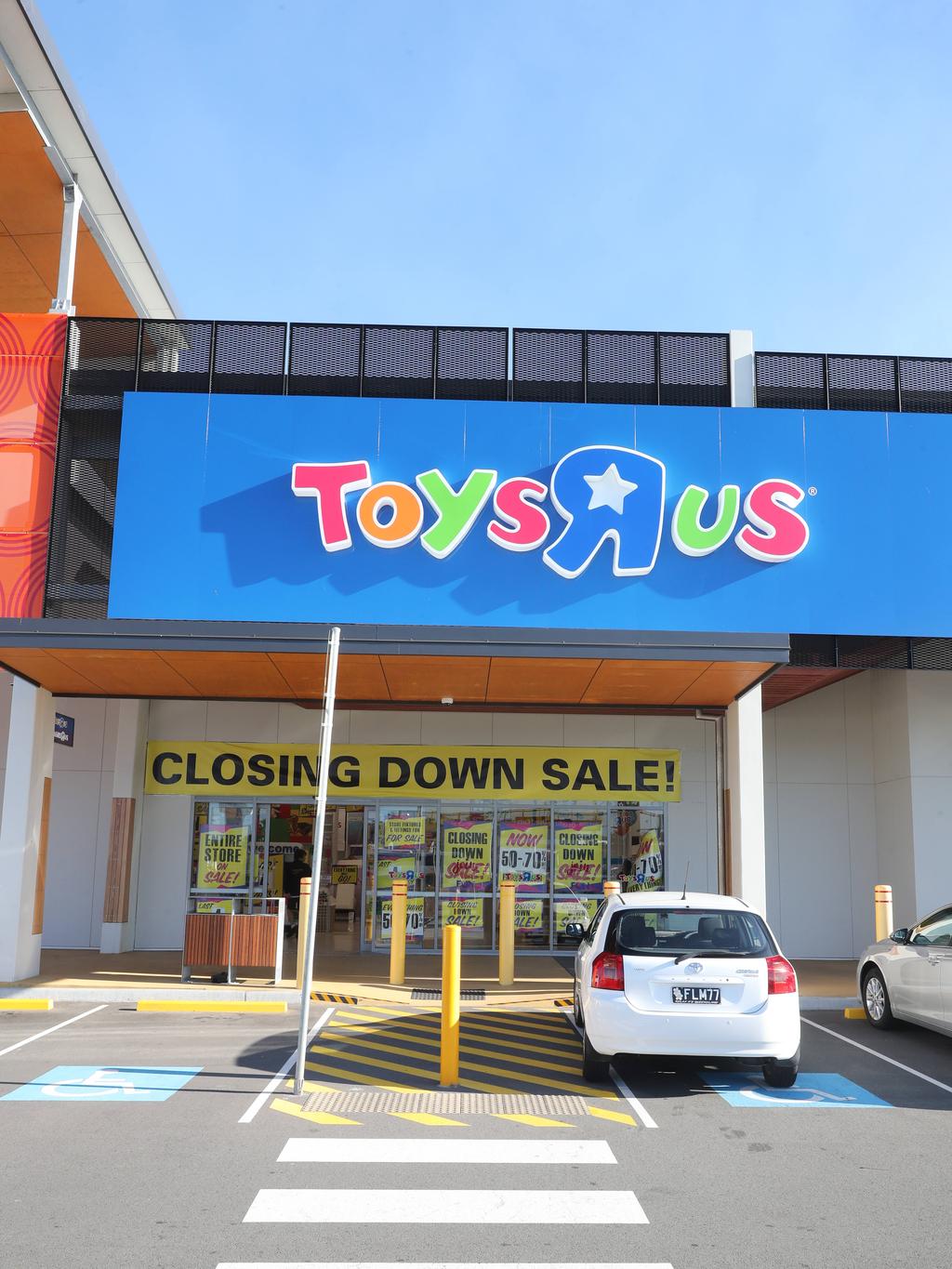 TOYS R US
