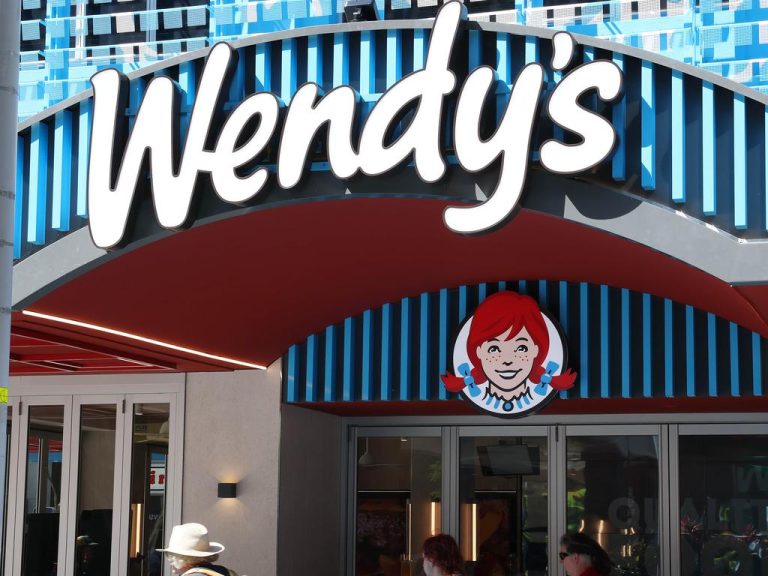 Wendy’s eyes South Melbourne, Dandenong South in Victoria