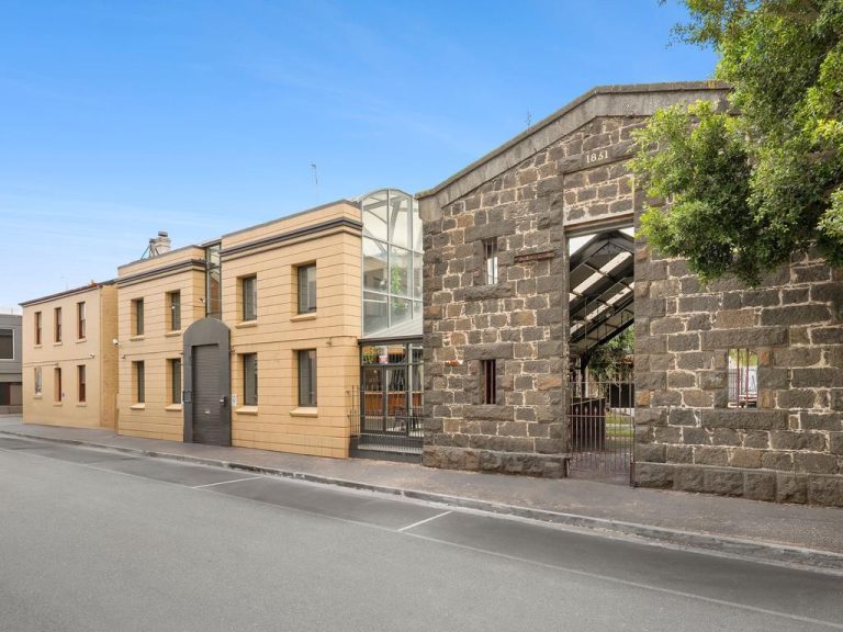 Chance to revive Geelong pub as historic brewery site listed for sale