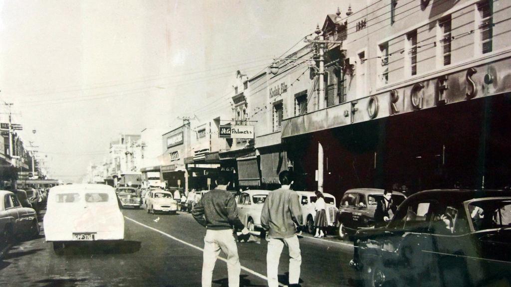 N53ht104 Forges closing down after more than 100 years of trading in Footscray. Old Photo of forges, before the Nicolson St Mall.